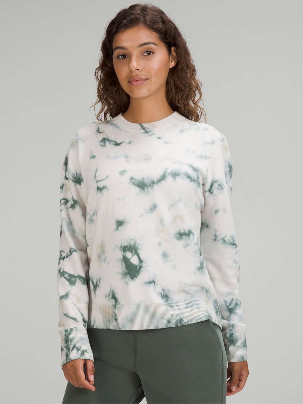 Lululemon Tie-Dye Crewneck Sweater in Green and Cream cashmere cotton